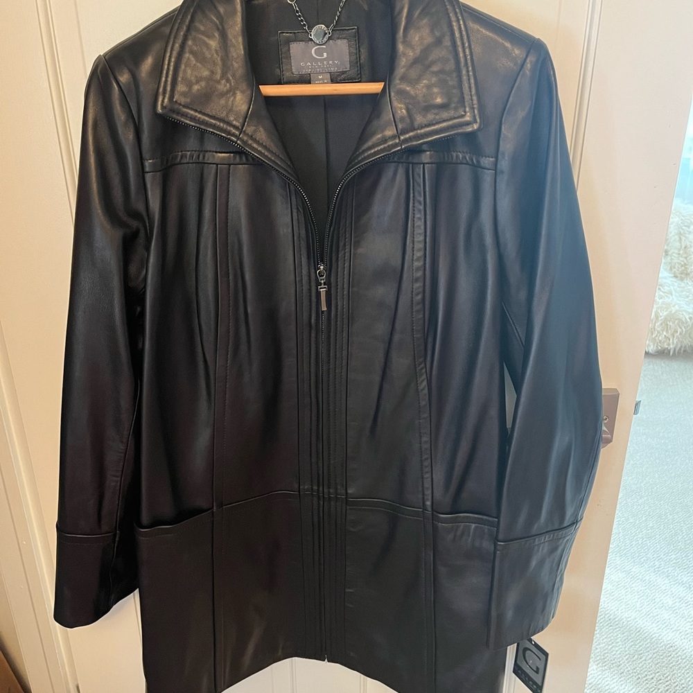 Gallery Women’s Leather Jacket